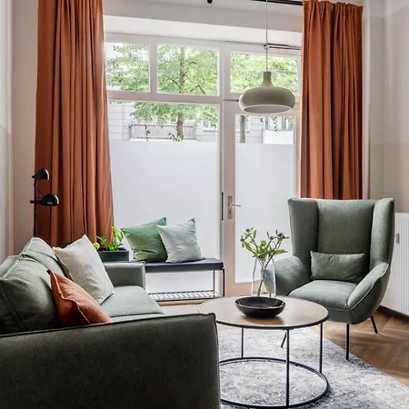 Apartment Oomph Minimalist & Mighty - 1 Bedroom Hosting Up To 6 Berlin