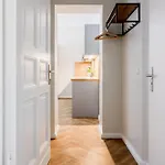 Oomph Minimalist & Mighty - 1 Bedroom Hosting Up To 6 * 柏林