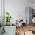 Oomph Minimalist & Mighty - 1 Bedroom Hosting Up To 6 Apartman Berlin