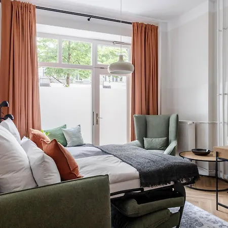 Oomph Minimalist & Mighty - 1 Bedroom Hosting Up To 6 Berlin