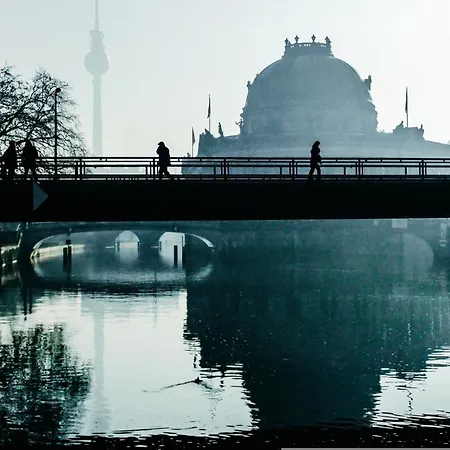 Apartman Oomph Minimalist & Mighty - 1 Bedroom Hosting Up To 6