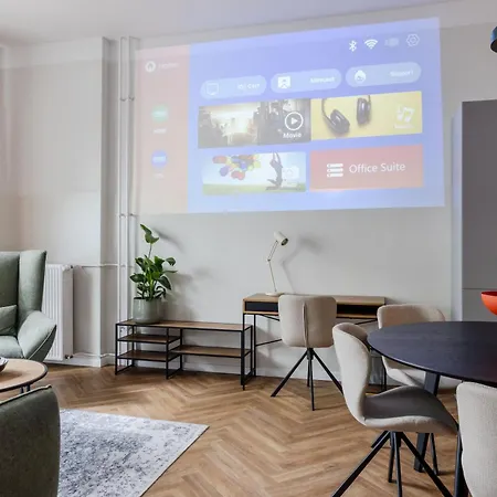 Oomph Minimalist & Mighty - 1 Bedroom Hosting Up To 6 Апартаменты