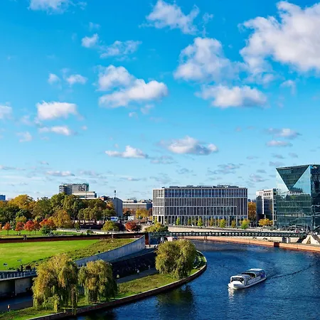 Oomph Minimalist & Mighty - 1 Bedroom Hosting Up To 6 Βερολίνο